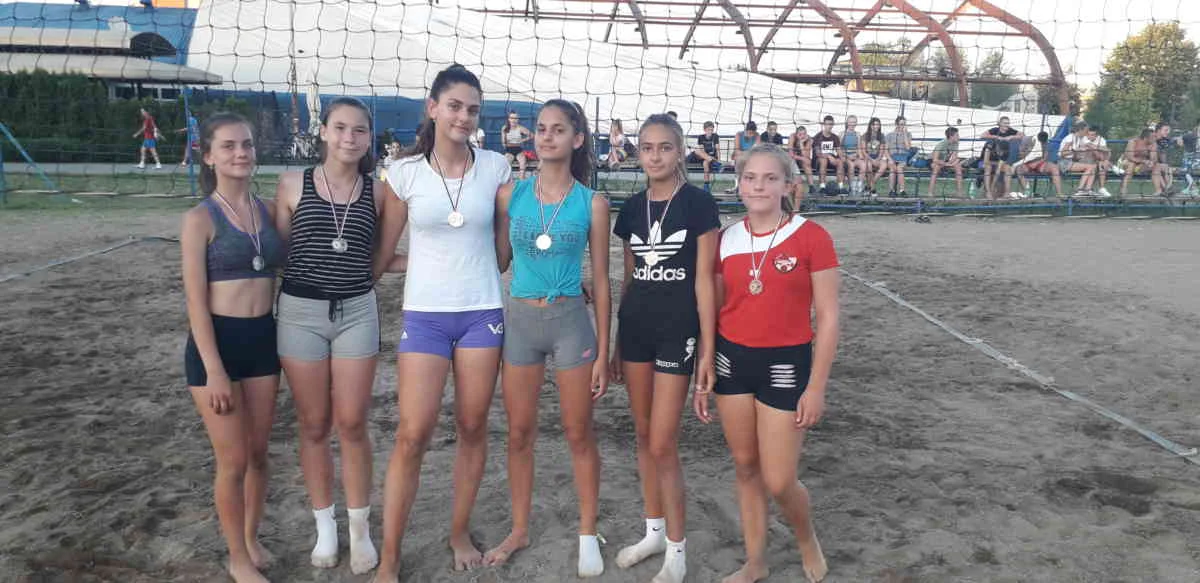 Grupna devojke do 14 godina (1)